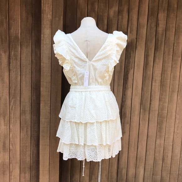 NWT Love the Label Womens Eyelet Ruffle Sleeve Tiered Dress Ecru Medium - Picture 7 of 15